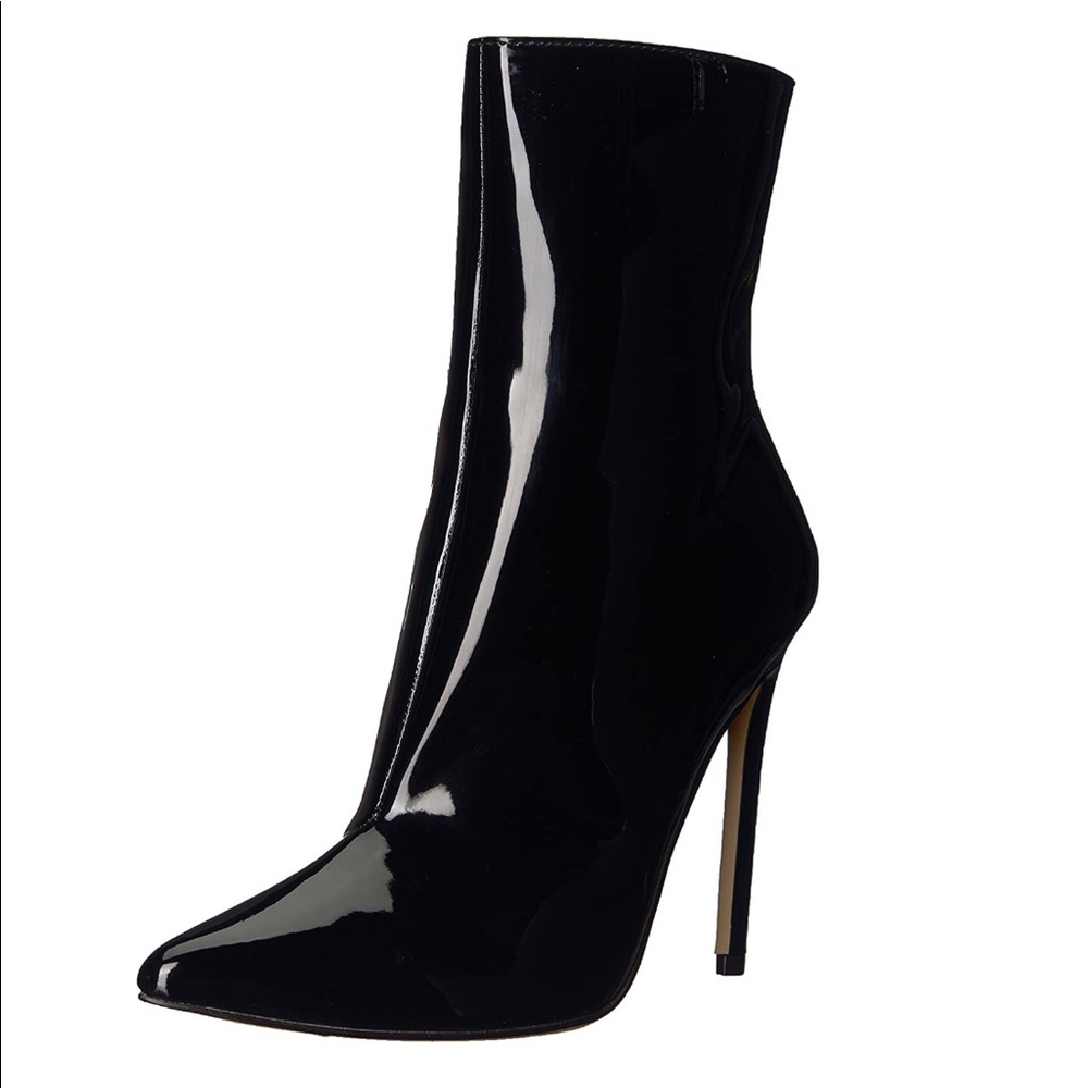 Steve Madden Wagner patent booties size 7.5 BLK